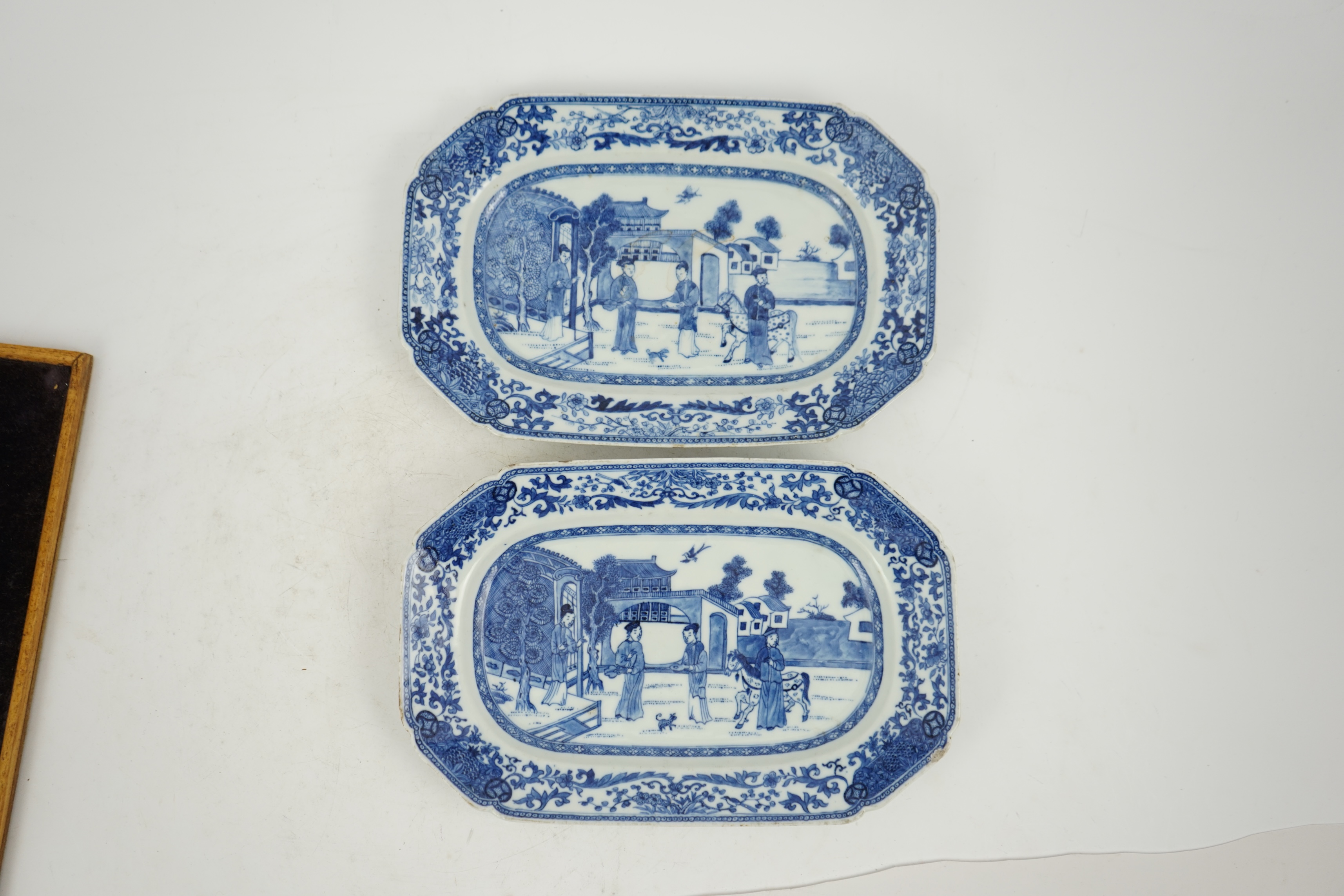 A pair of small Chinese blue and white small serving dishes, Qianlong period